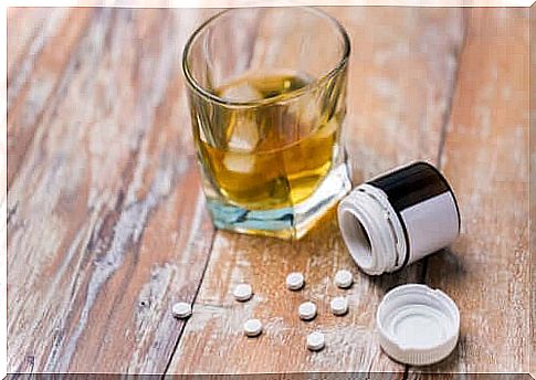 Antidepressants and alcohol: what are the dangers?