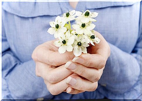 Woman holding flowers