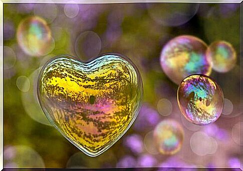 Heart-shaped bubble